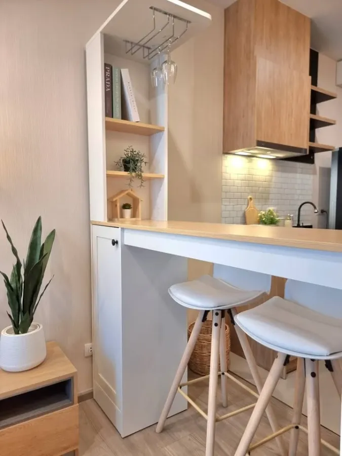 For rent: The Base Phetchaburi - Thonglor, decorated in a warm Muji style, comfortable to live in, balcony like a corner room, if you delay, you'll de