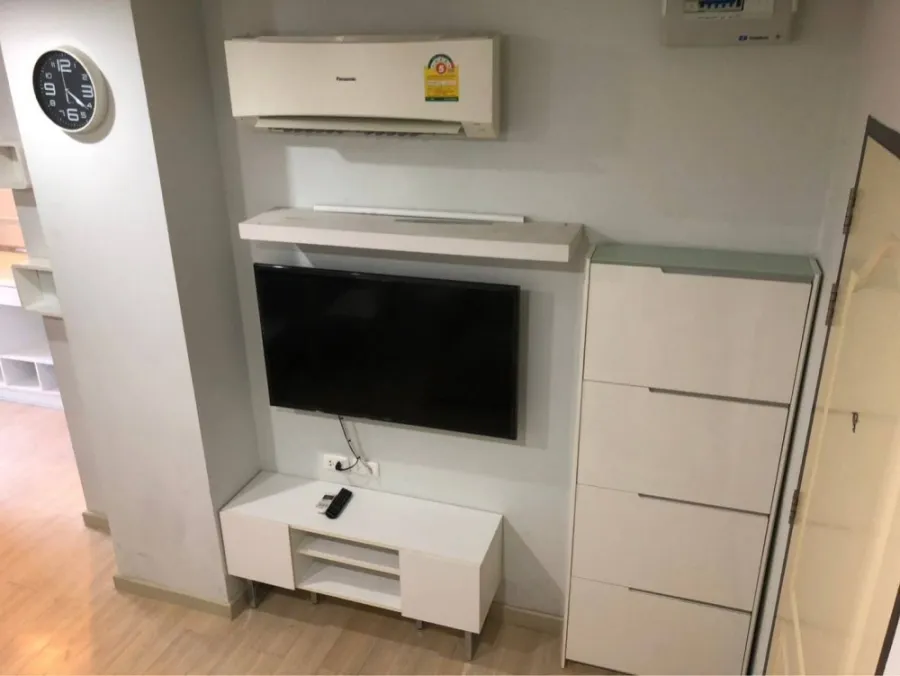 Selling THE PAINT palette, livable, complete with furniture + electrical appliances You can move in now. Hurry up to reserve.
