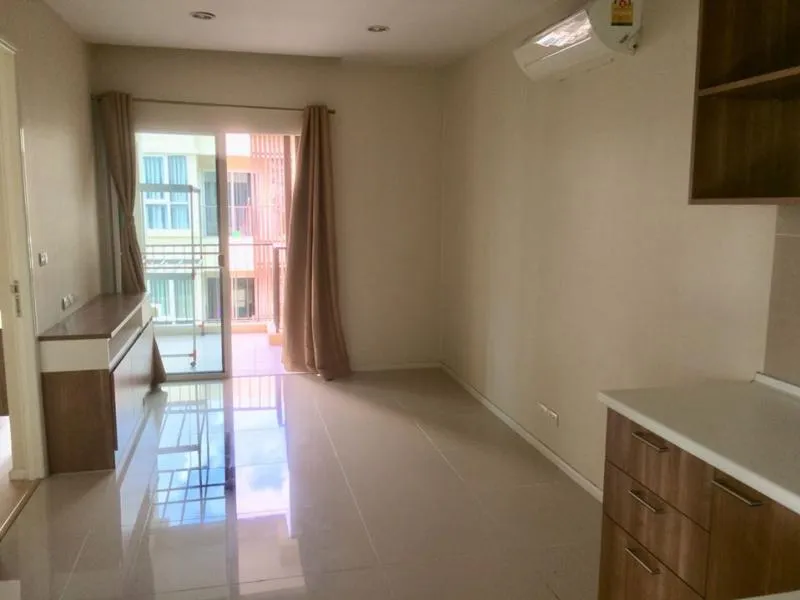 ขายด่วน Happy Condo Ladprao 101 คอนโดย่านลาดพร้าว กว้างมาก น่าอยู่ สะอาดสะอ้าน ซื้อ!! เลย!!