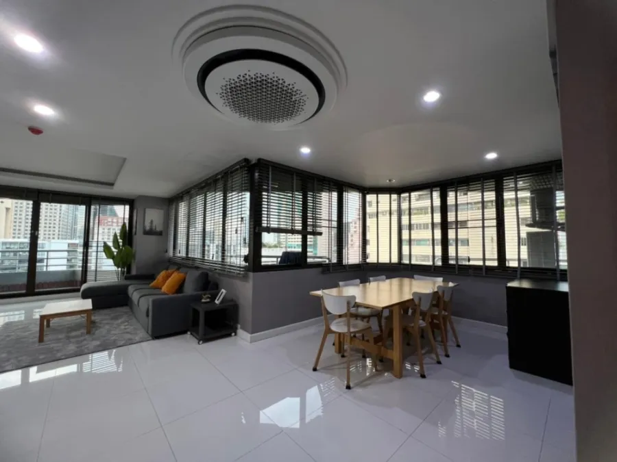 Condo for rent, The Lake Sukhumvit 16, balcony, very good wind, not hot, fully furnished, good location, convenient transportation