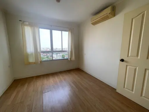 For sale: Lumpini Ville Ramintra - Lak Si, empty room, unblocked view. If you want to decorate your room, you must reserve it quickly. Don't delay.