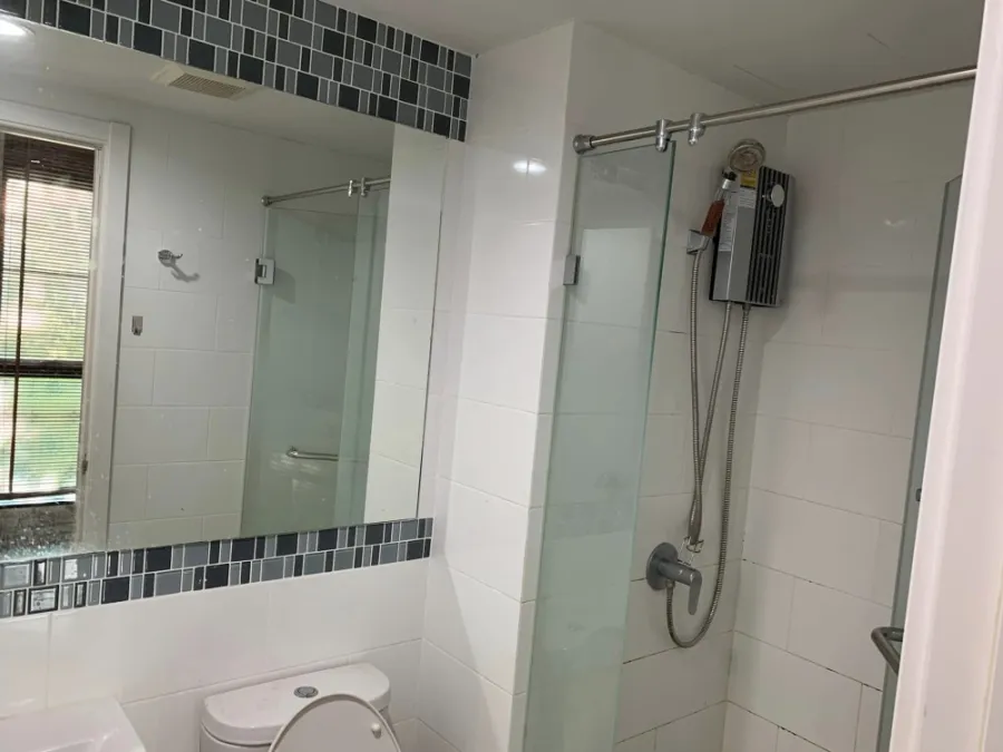Condo for rent or sale, The Excel Hideaway, Lasalle 11, built-in kitchen. Complete set of facilities. Nice to live. Book now.