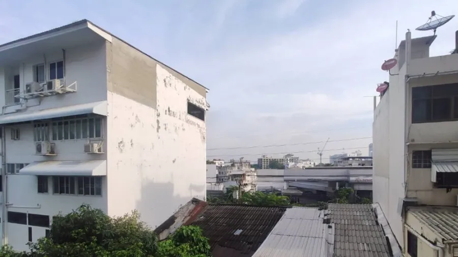 For rent, Condo One Ladprao Station, north room, garden view, complete facilities, book now.