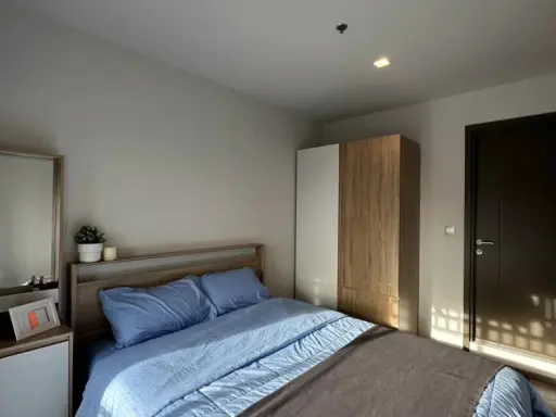 Life Ladprao Valley for sale, nice room, fully furnished, with amenities. Hurry and buy it. Don't delay.