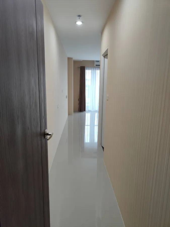 ขาย คอนโด อัสสกาญจน์เพลส ศรีนครินทร์ ห้องใหม่ยังไม่เคยเข้าอยู่ โล่งสบาย ไม่ร้อน!!