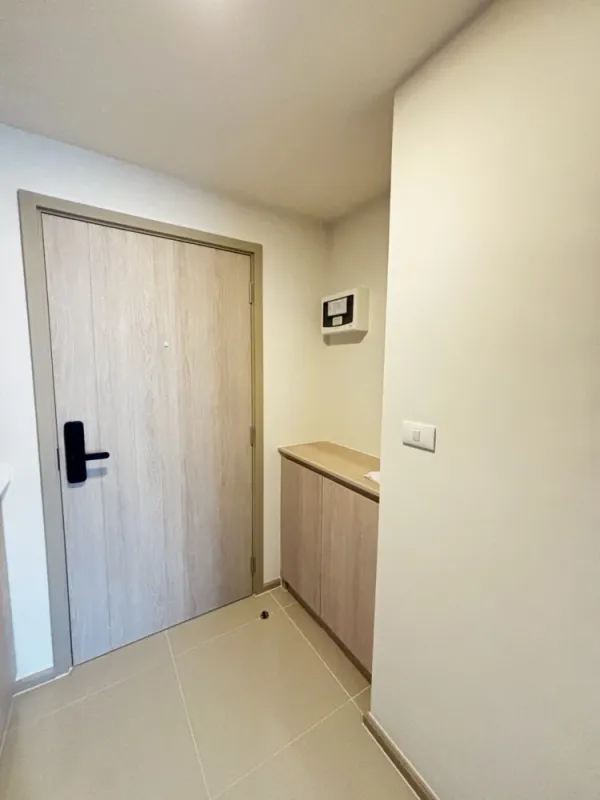 ให้เช่า d condo air Ladkrabang ห้องพร้อมอยู่ เฟอร์พร้อม จองเลย