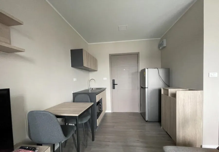 D Condo Hideaway รังสิต ให้เช่า ห้องสตูดิโอ วิวสวย มองเห็นสระว่ายน้ำแจ่มๆ แถมเฟอร์ครบสุดๆ จองด่วนจ้า