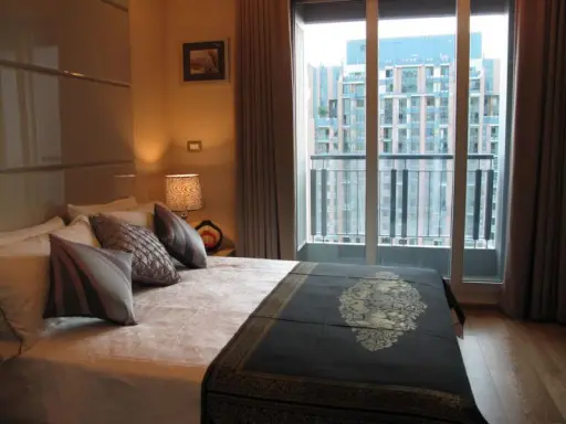 Condo for rent, The Address Asoke, beautiful room facing south There is also a Jacuzzi bathtub to soak in, rent it.