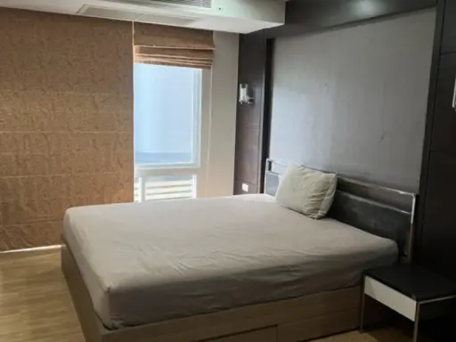 For rent: The Alcove 49, lots of usable space. Complete facilities If interested, hurry and reserve quickly before you miss out. images