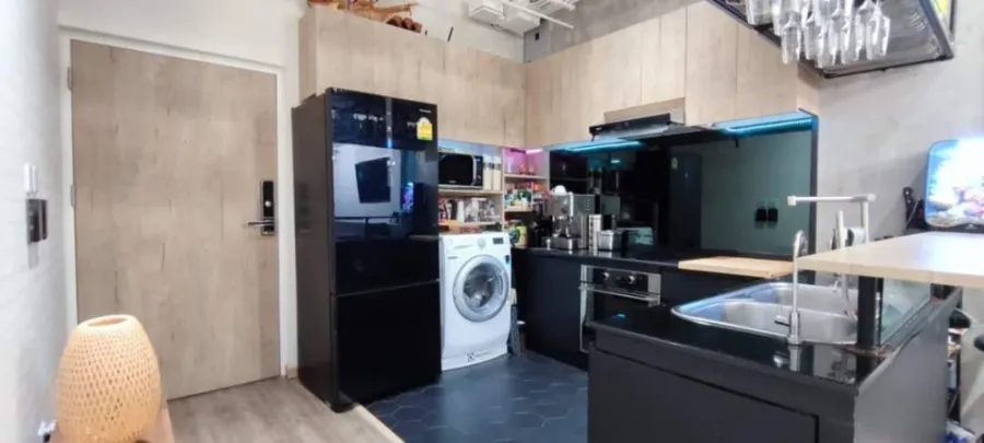 Urgent sale!! State Tower Condominium, complete facilities, hurry up and book now!!