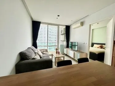 Sell / rent T.C. Green Condo, high floor room, ready to move in, don't wait!!