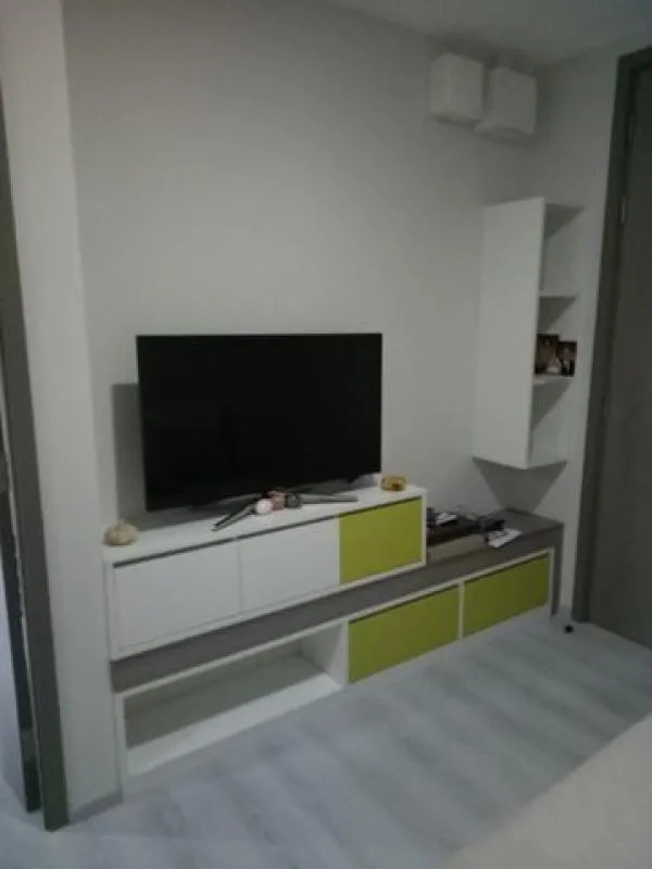 ขายด่วน Grene Chaengwattana 1 ห้องนอน ตกแต่งอย่างลงตัว พร้อมเฟอร์นิเจอร์เข้าอยู่ได้เลย