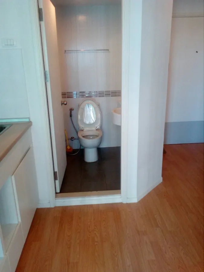 For sale, rent, Lumpini Place Srinakarin-Hua Mak Station, 20th floor, north side, good view, separated rooms, reserve quickly.