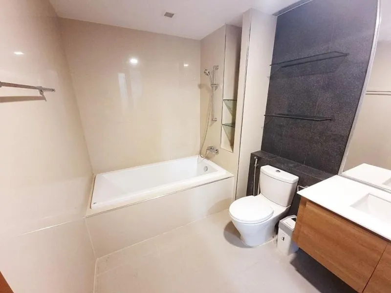ขาย ให้เช่า กรีนเลค คอนโด ศรีราชา ห้องสวย เฟอร์นิเจอร์และเครื่องใช้ไฟฟ้าครบชุด พร้อมเข้าอยู่