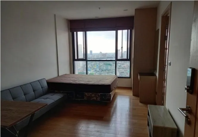 For rent คอนโด ฟิวส์ สาทร-ตากสิน ห้องพร้อมอยู่ เฟอร์ เครื่องใช้ไฟฟ้าครบ เข้าอยู่ได้ทันที จองด่วน
