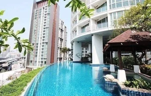 ให้เช่า คอนโด สกายวอล์ค และ เวลซ์ เรสซิเดนซ์ สว่างและโปร่งสบายด้วยดีไซน์ทันสมัย ตกแต่งพร้อมเข้าอยู่