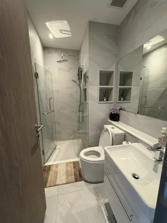ให้เช่า Rhythm Ekkamai Estate ห้องพร้อมอยู่ เฟอร์พร้อม ชั้นสูง รีบจองเลยก่อนพลาด