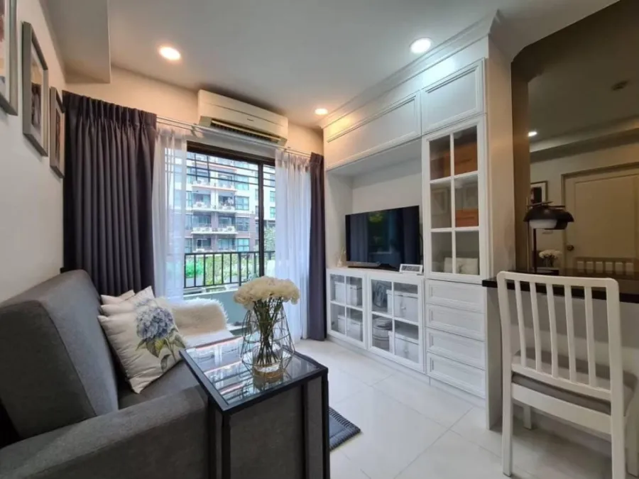 ปล่อยเช่า ซัมเมอร์ การ์เดนท์ ห้องมุม ตกแต่งBuilte -in น่าอยู่ วิวสวน จองก่อนได้อยู่ก่อนเลย ห้ามพลาด