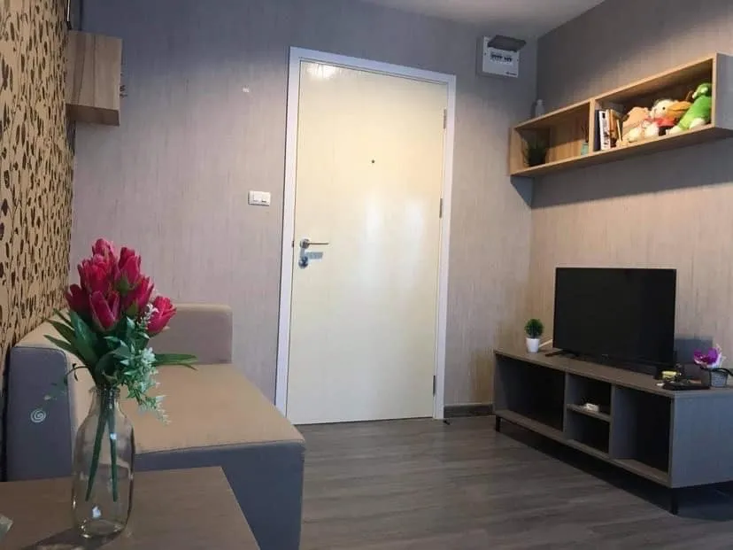 ขาย ให้เช่า The Trust Condo @ BTS Erawan ชั้น 14 ทิศเหนือ วิวดี แต่งครบครัน พลาดแล้วจะเสียใจ