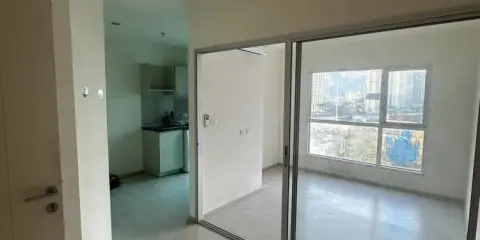 ขาย Aspire Sathorn-Taksin (Timber Zone) ห้องเปล่า สะอาดโปร่งโล่ง สภาพดีมาก แถมเครื่องซักผ้าให้ด้วย ห้ามพลาด