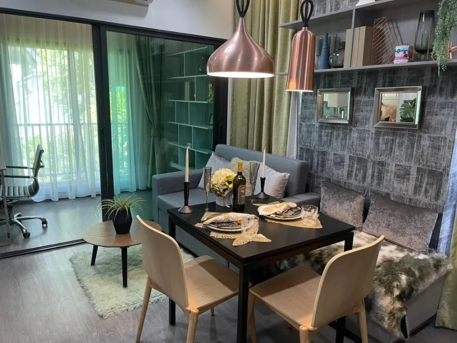 Sell ​​down payment Rich Point at BTS Wutthakat, high floor, corner room, spacious, private, hurry and reserve before it's gone.