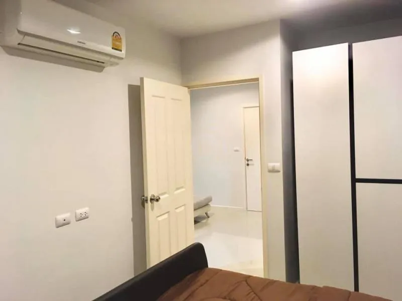 Condo for rent: Aspire Rama9 Tell me about this room and you will regret it.