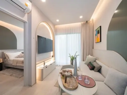 Condo down payment for sale, Reference Sathorn-Wongwian Yai, 17th floor, beautiful room, good looking, stylish, open view area, don't want to miss it,