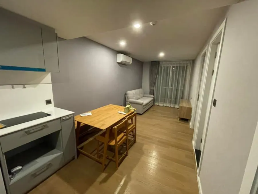 For Rent Suan Bua Residence Aree-Ratchakhru The room decorated in warm tones, comfortable for the eyes. partition Don't miss a lot