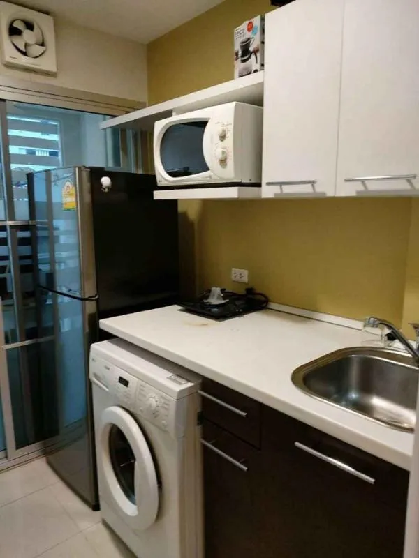 Condo for rent, The Room Sukhumvit 79, clean room, fully furnished, excellent location, easy to find food, close to the department store, near BTS.