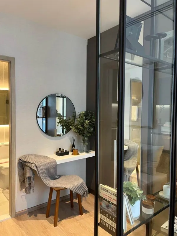 ขายดาวน์ NOBLE NUE District R9 ชั้น 14 ห้องกว้าง กั้นเป็นสัดส่วน ส่วนกลางสุดปัง เดินทางสะดวก จองเลย