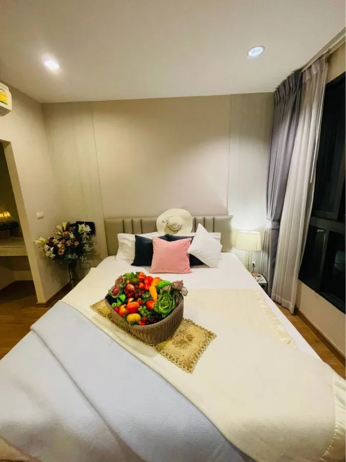 For rent: The Tree Rio Bang O Station, very spacious room, fully furnished, great view, you shouldn't miss it.