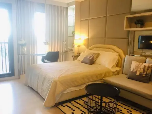 For rent: Rhythm Sukhumvit 36_38, a nice room, well-built-in interior, complete facilities, hurry and book before you miss out!!!