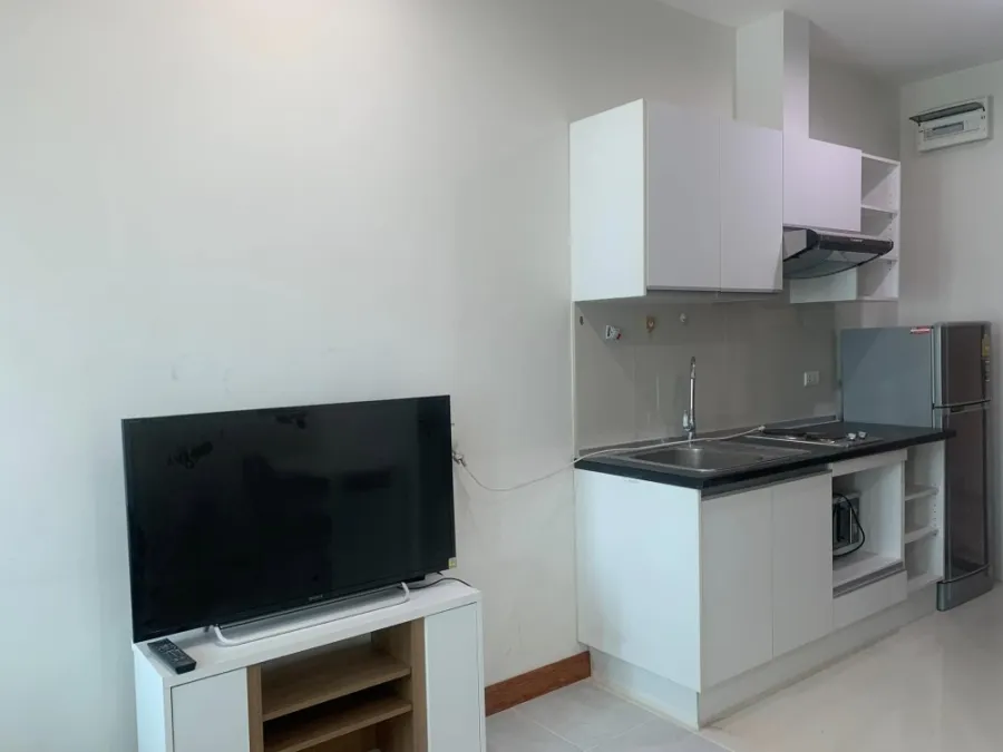 ให้เช่า Astro Condominium ชั้น 15 ราคาเบาๆ สบายกระเป๋า มีเครื่องซักผ้าด้วยน้า คุ้มสุดๆ