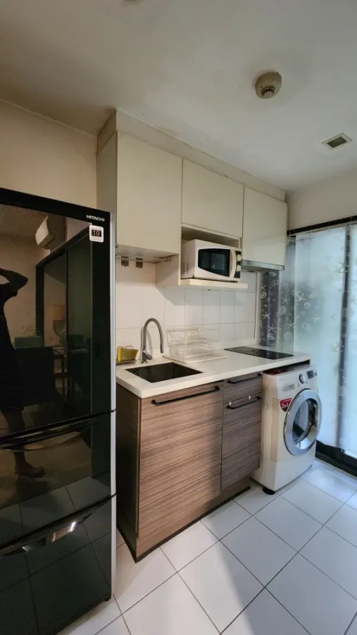 ให้เช่า Condolette Pixel Sathorn ห้องกั้นแยกอย่างดี เฟอร์ เครื่องใช้ไฟฟ้าครบ มาจับมาจองเลย อย่าช้า