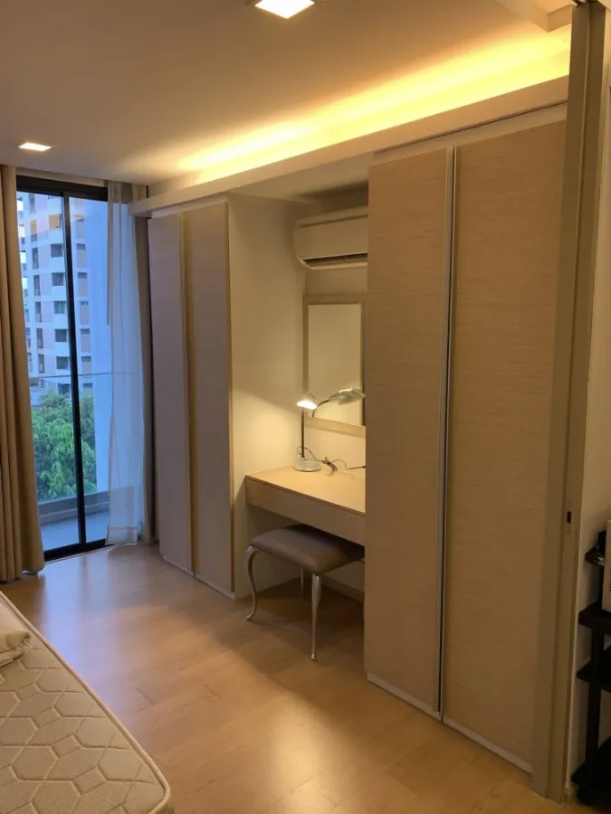 ขาย ให้เช่า ลิฟ แอท 49 บรรยากาศเงียบสงบ ไม่มีเสียงจากถนน พร้อมเฟอร์นิเจอร์ครบพร้อมอยู่ จองเลย