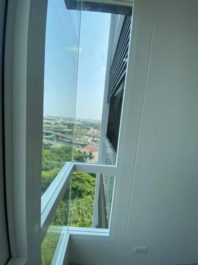 ขายดาวน์ ศุภาลัย ลอฟท์ สาทร-ราชพฤกษ์ ห้องมุม 1 นอน เฟอร์นิเจอร์ชุดครัว Built-in สนใจจองเลย