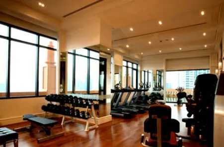 Urgent sale !! Condo Aguston Sukhumvit 22, 21st floor, beautiful view, corner room, good location, close to the BTS