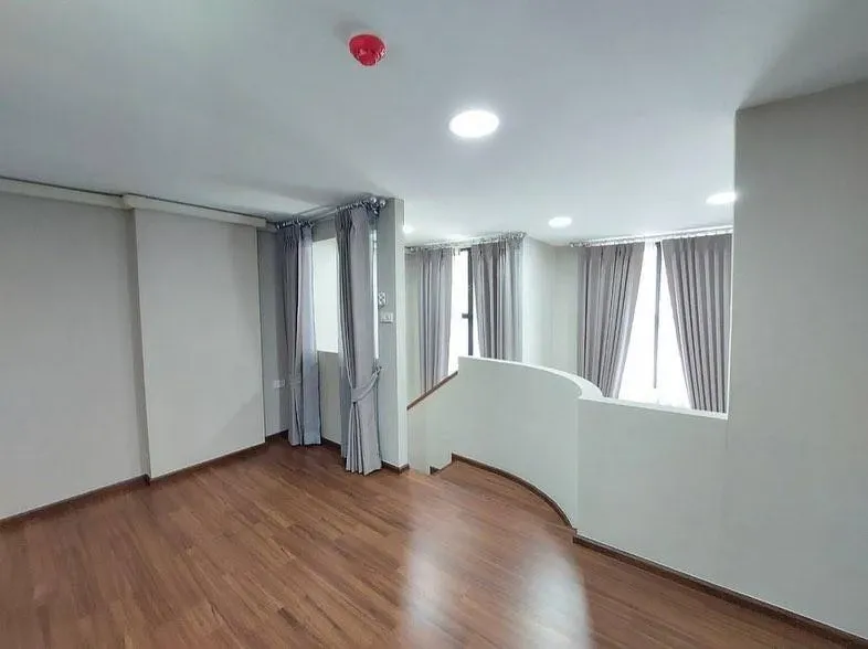 ขาย ให้เช่า TGold Condo Ladprao 93 ชั้น 4 ห้อง duplex พร้อมอยู่ จองเลย ด่วนๆจ้า