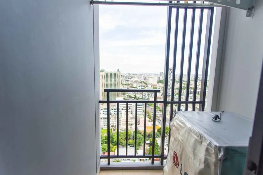 For sale, for rent, Supalai Loft, Talat Phlu Station, studio room, 27th floor, high view, complete furniture and appliances, don't miss out.