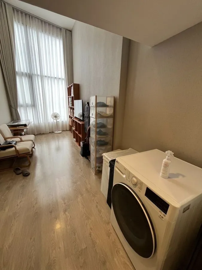 ขาย SOHO Bangkok Ratchada ห้อง DUPLEX ตกแต่งอย่างดี Buit-In สวยสุดปัง พลาดแล้วจะเสียใจ