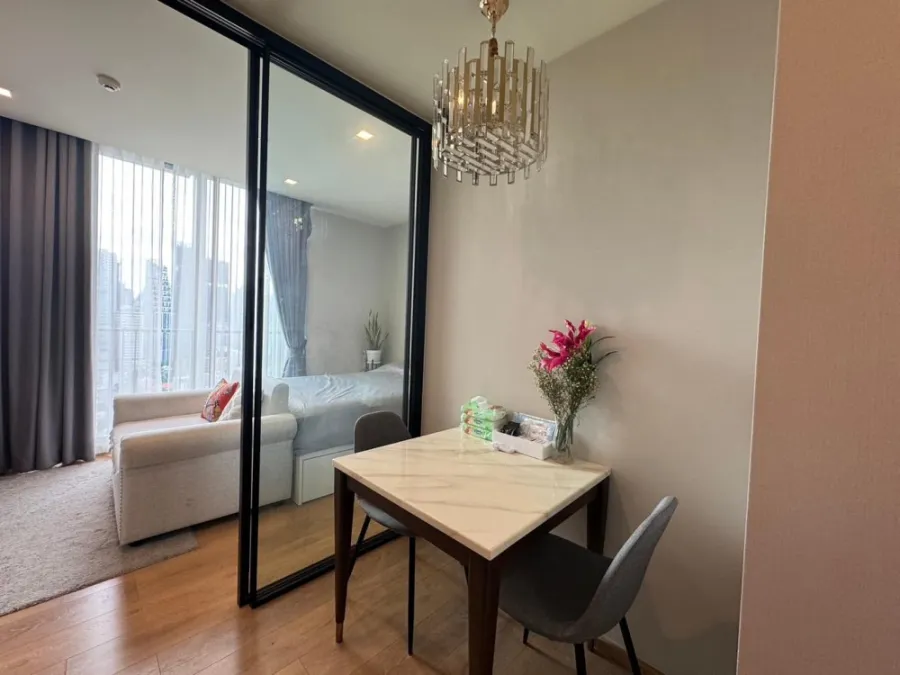 ให้เช่า คอนโด Noble Around Sukhumvit 33 ชั้น 19 ห้อง STUDIO ตกแต่งเรียบง่ายน่าอยู่ ห้ามพลาด