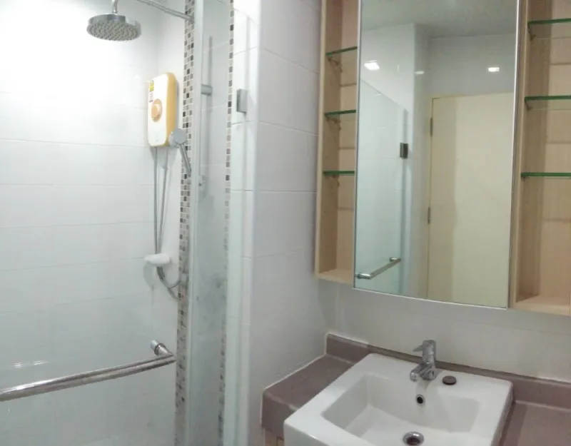ขาย Casa Condo Ratchada-Ratchaphruek ชั้น 8 มาพร้อมเฟอร์และเครื่องใช้ไฟฟ้าครบ จองเลย ด่วนๆ