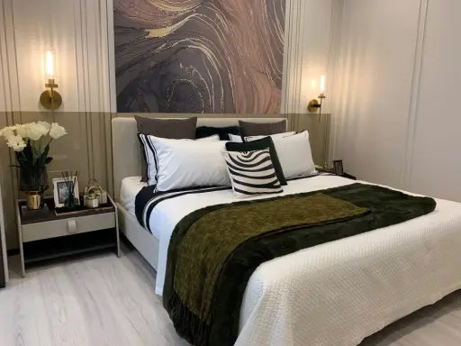 Rare Item! For Rent: The Room Phayathai, large 70 sq.m. room with panoramic garden view and ample storage space. A must-book!