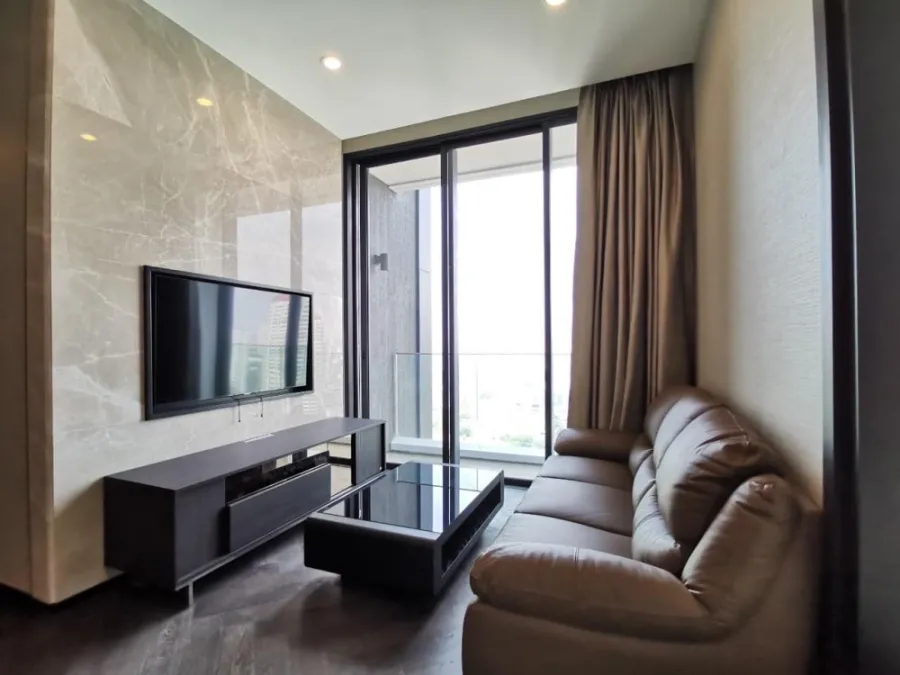 Condo for rent, The Esse Sukhumvit 36, 26th floor, ready to move in, 2 bedrooms, 2 bathrooms, convenient to travel, don't miss it!!