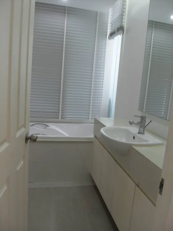 Sell/rent urgently!! Condo Siri Residence Sukhumvit 24, 15th floor, beautiful room, ready to move in, don't miss it, book now!!