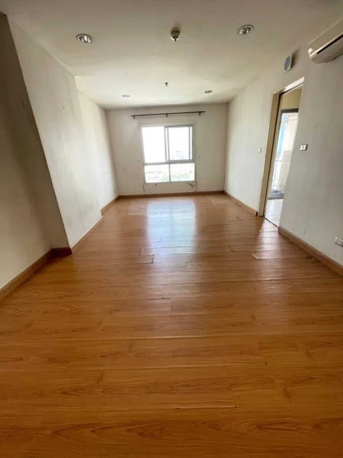 For sale: Le Rich Ratchada, STUDIO room, 17th floor, empty room, room decorating lovers shouldn't miss it. Hurry and move in now.