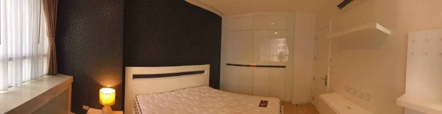 For sale/rent: T.C. Green Condo, 17th floor, spacious room, nice wallpaper, fully furnished. You shouldn't miss it.