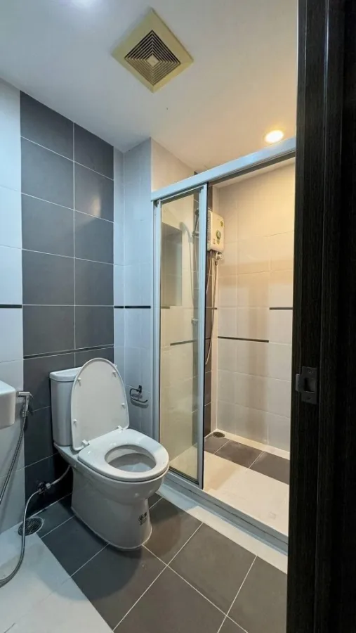 For rent The Base Sukhumvit 77 ห้องพร้อมอยู่ ชั้น 23 ได้วิวสูง มาพร้อมสิ่งอำนวยความสะดวก รีบจอง