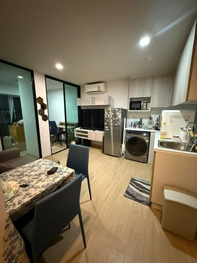 🏡 Wynn Condo Phahonyothin 52 for rent. Beautiful room, ready to move in.