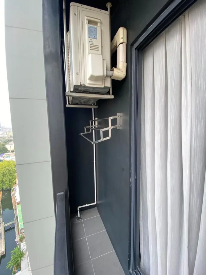 For sale Ideo Ratchada-Sutthisan, 18th floor, very beautiful view, fully furnished, good price, you must reserve now.